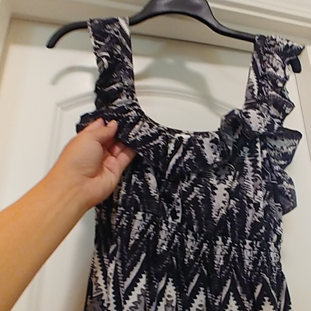 Dress - Picture 3 of 3